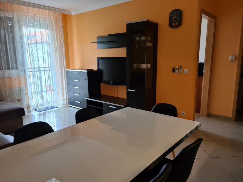 Plazs Apartman ชิโอฟก ภายนอก รูปภาพ